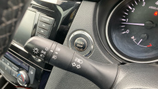 Nissan Qashqai 1.3 DiG-T N-Motion 5dr Petrol Hatchback